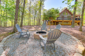 Ellijay Mountain Cabin with Hot Tub and Spacious Deck